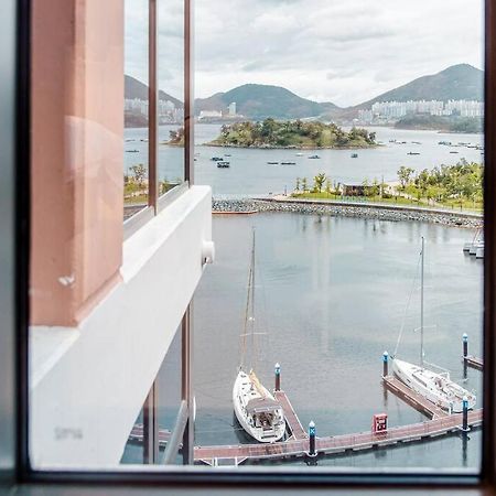 The Castle Ocean Marina Double Suite ヨス市 エクステリア 写真