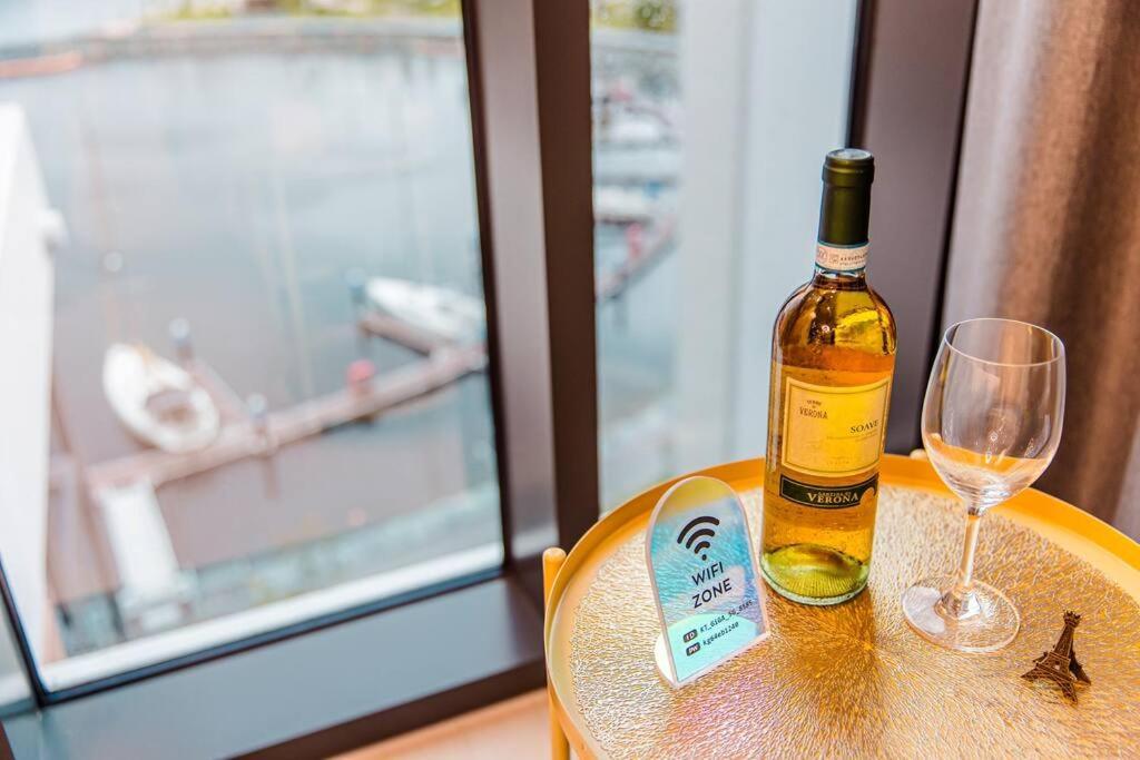 The Castle Ocean Marina Double Suite ヨス市 エクステリア 写真