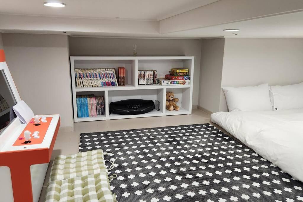The Castle Ocean Marina Double Suite ヨス市 エクステリア 写真